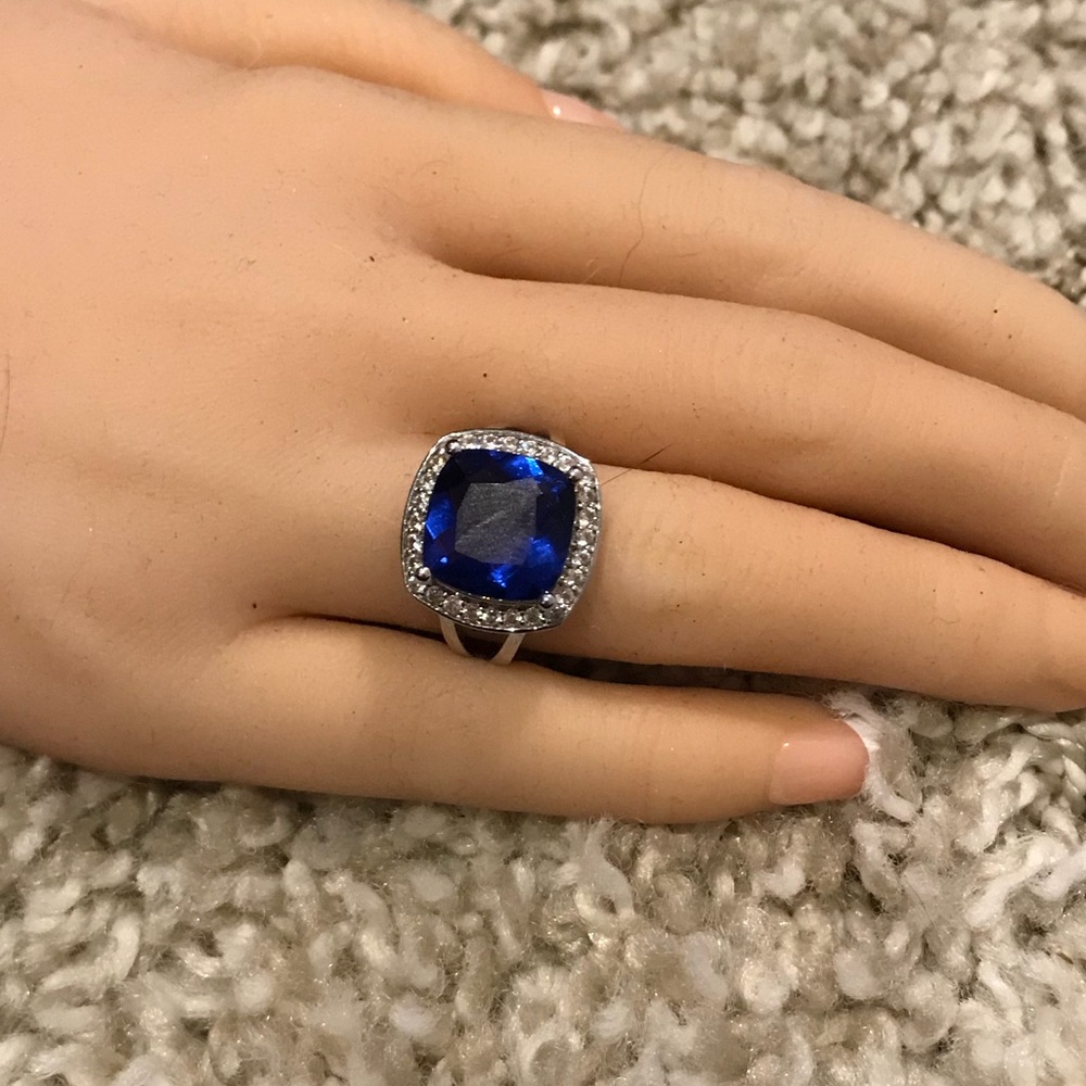 Tanzanite color Stone CZs in Sterling Silver 6.5